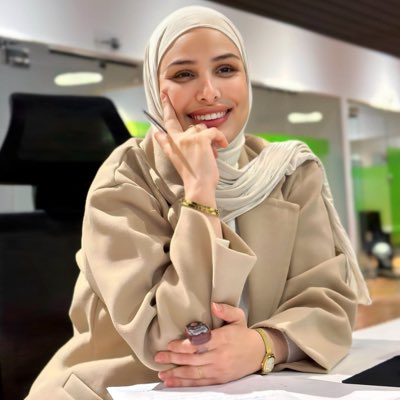 Hend_alarofi's tweet photo. "لا شيء من الأمس سيعود، 
صلوا من أجل بدايات أخرى، رائعة وسعيدة." 🤎 https://t.co/oA3gVBrJlx