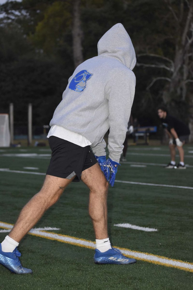 Excited to announce that I will be entering the transfer portal in search of a new home to play football at ! #AGTG 
-NCAA ID# 2209676929
-4 years of (immediate) eligibility (C/O 27’)
-contact information (240)-370-4261 // Carsonardizzone@gmail.com