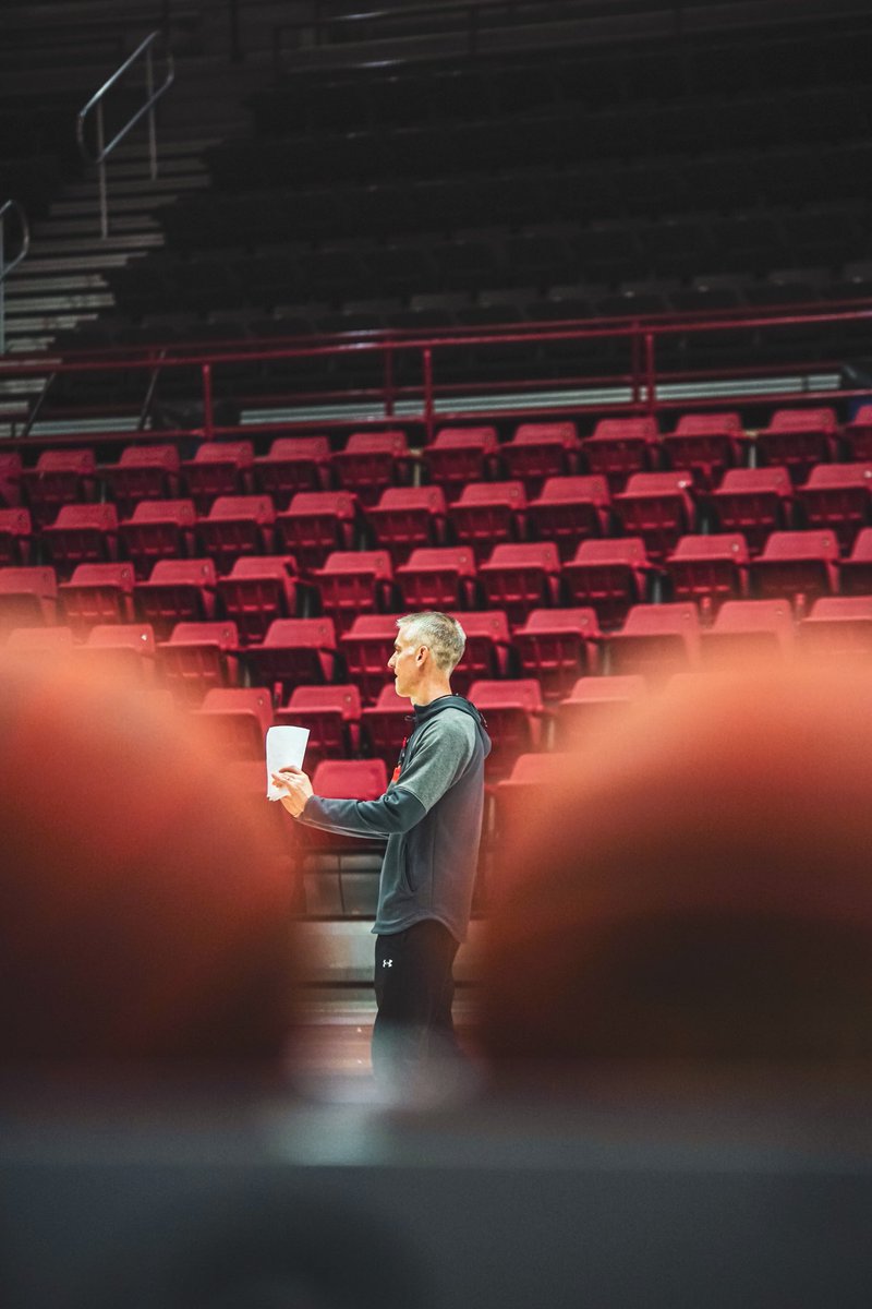 GWU_MBK's tweet photo. Getting ready for action in Porter, are you??

#PackPorter | #WinTheDay https://t.co/t8rLgLPoCZ