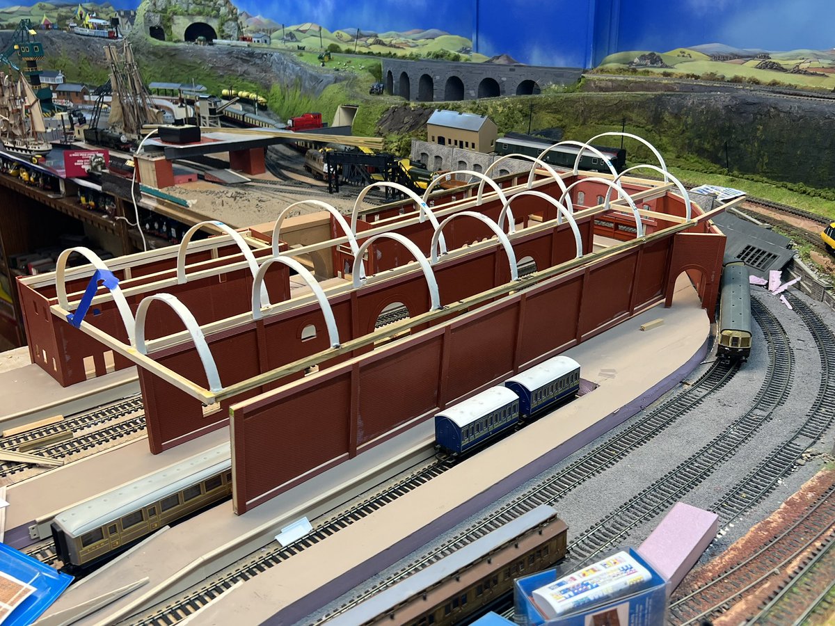 rwsnwr12's tweet image. all the fine brickwork is done, beryl close to painting!