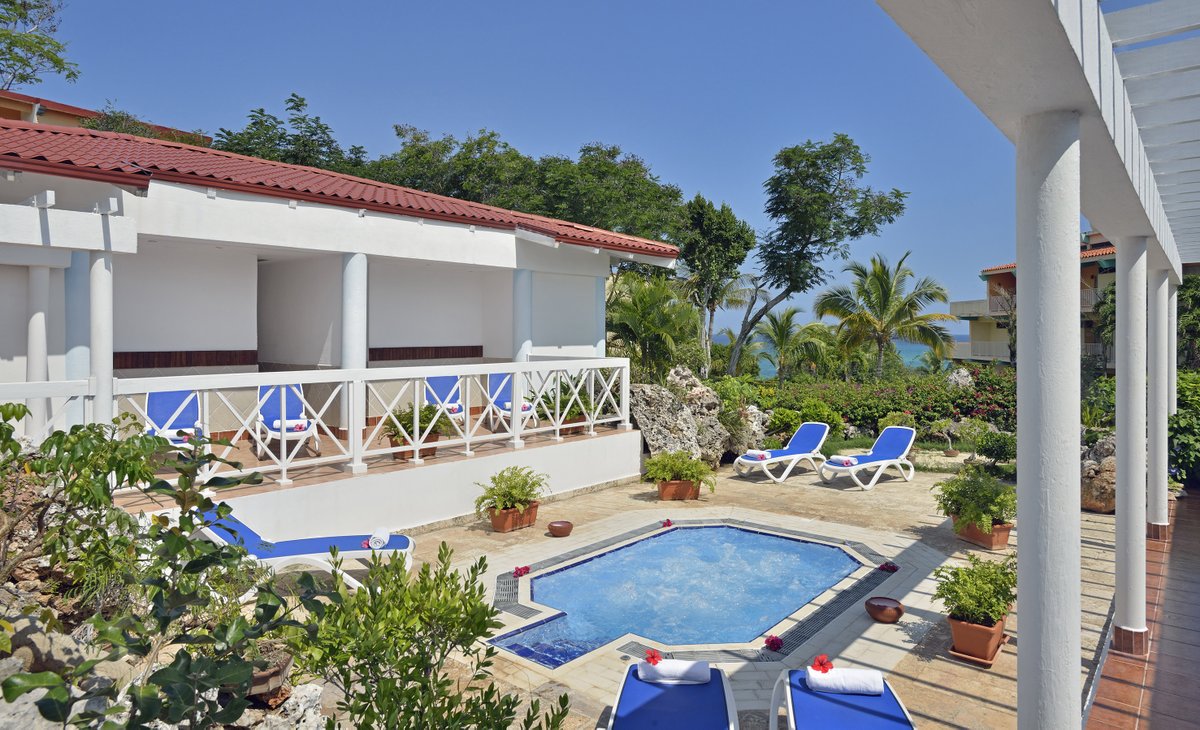 Disfruta de la Vida.  #Cuba #CubaUnica cuba.travel ibercuba.com/hoteles/cuba/ gaviotahotels.com/en meliacuba.com