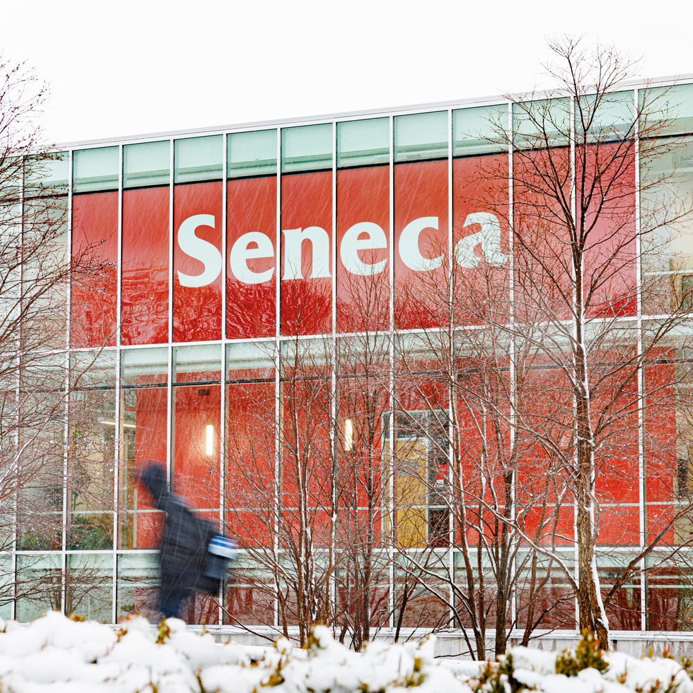 SenecaPoly's tweet photo. It's been a couple of snowy first days! After all, it's not called Winter Term for nothing. ๐ โ๏ธ #StartAtSeneca https://t.co/xMC26eHkUX