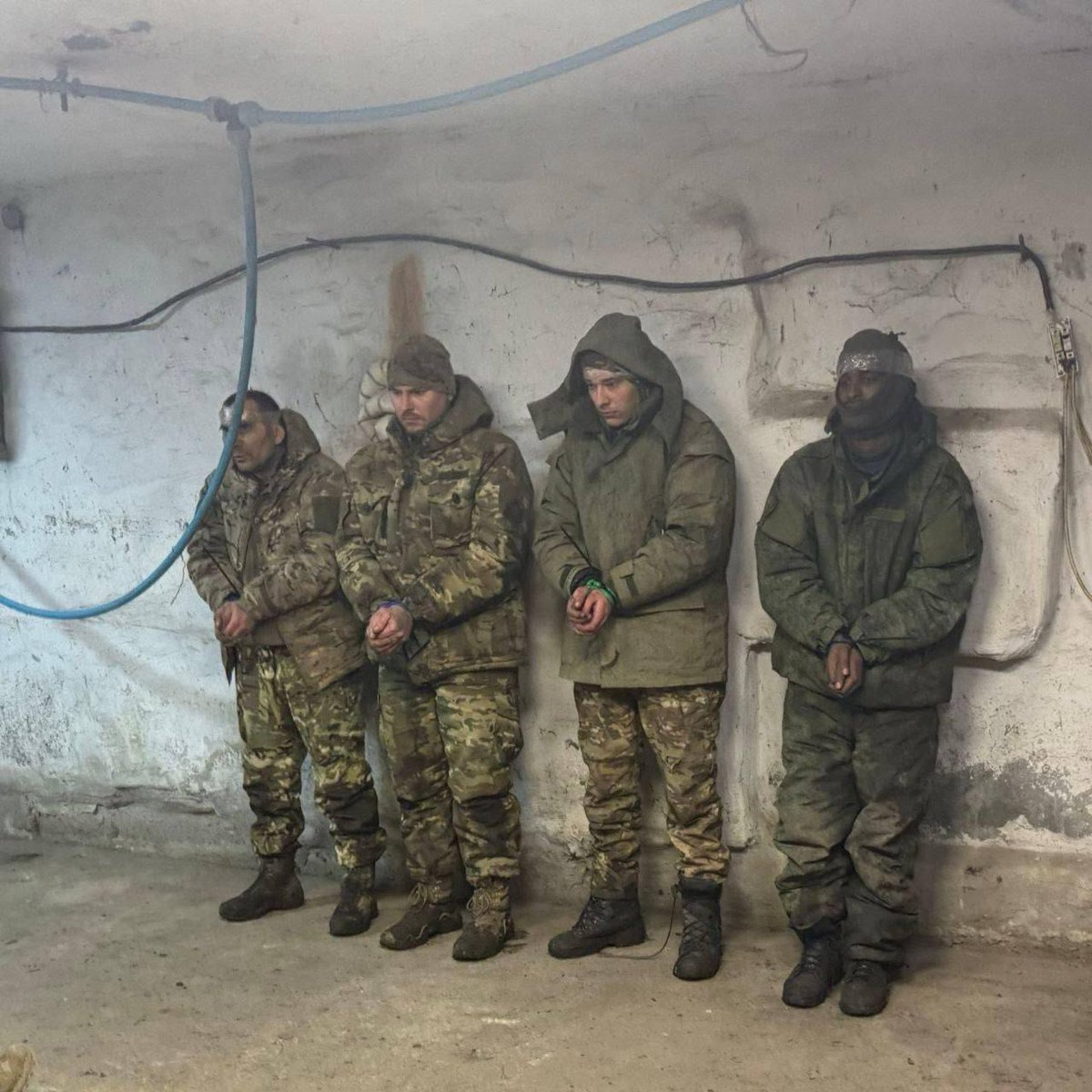 Ukrainian Defenders have captured a mercenary from Somali near Avdiivka, Armiya TV informs. He surrendered together with Russians. He had a passport of Somalia and barely understood Russian or Ukrainian. Just like other mercenaries, he went to fight for the money. He arrived to…