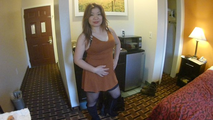 Brown Dress blow job cum on face by sex4usue @manyvids https://t.co/x3VX7G2xue  new video uploaded today<a class="tags" href="/tag/manyvids">@manyvids</a><a href="/tag/mvsales"class="tags"><span>#mvsales</span></a>