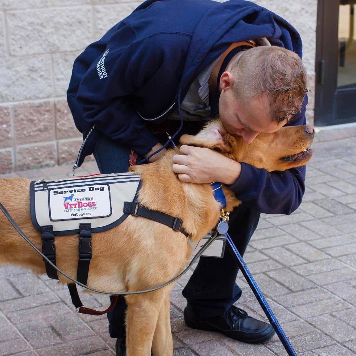 We love our #ServiceDogs! 🐾 ❤️

Purchase a bag of VetDogs #treats and a portion of the proceeds will go to the VetDogs Organizations. It's a win-win! 🐶

Find us at a local pet store near you! 🛒 🦮