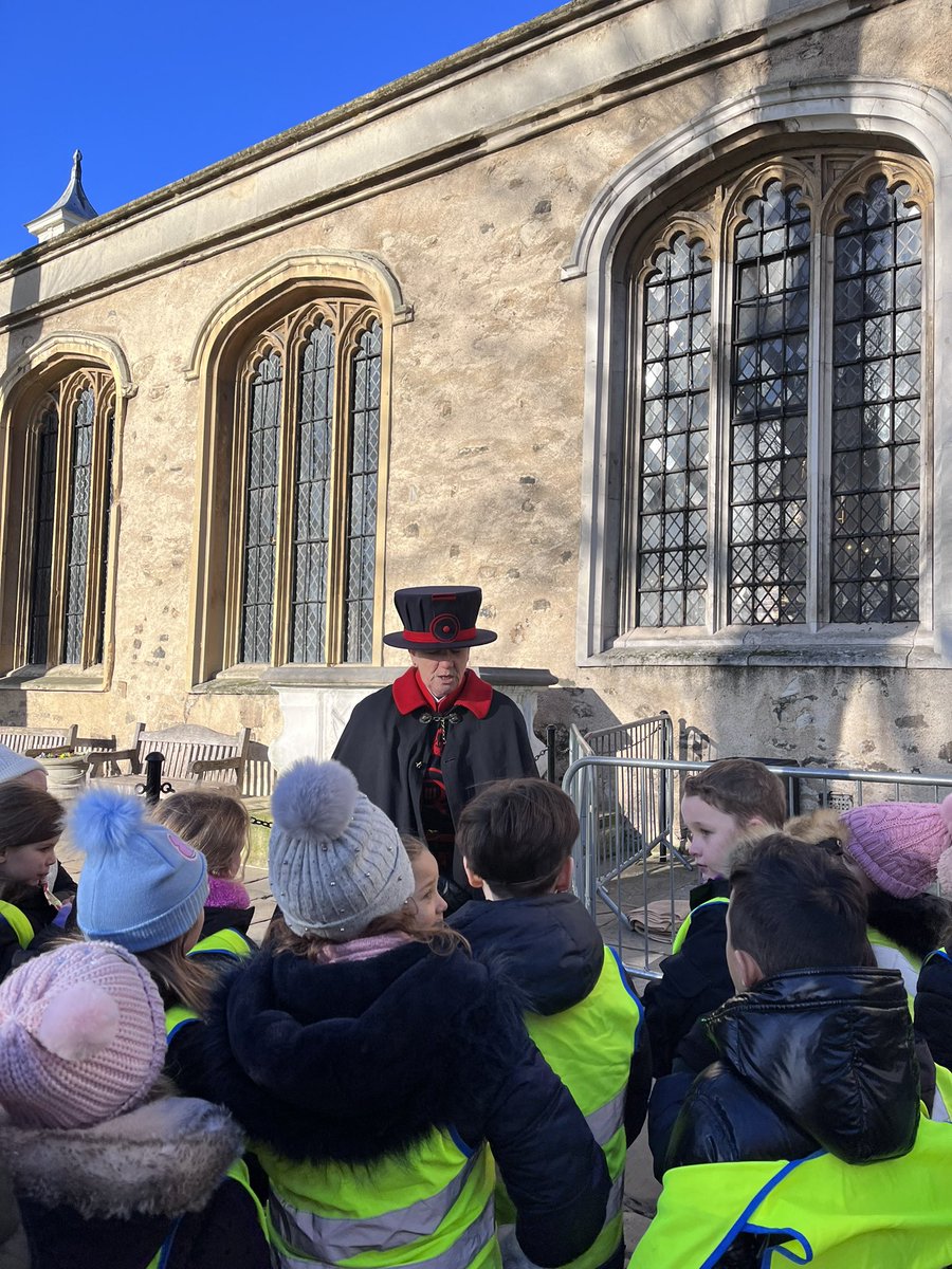 Mountnessing School tweet media