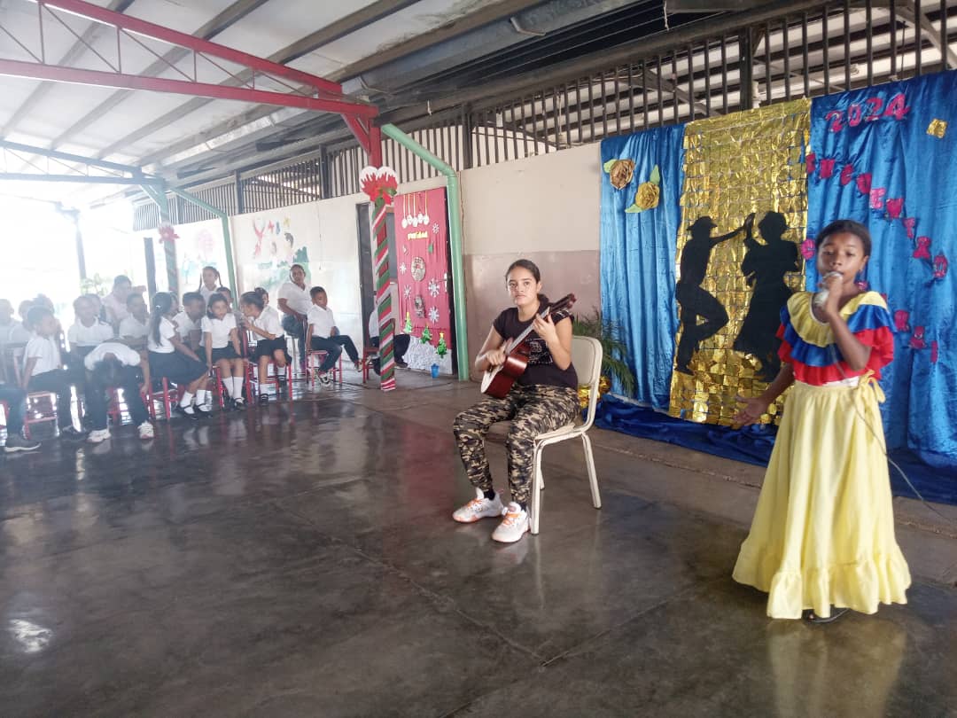 #10Ene diferentes  planteles  educativos  realizaron  actividades Culturales en el Marco del retorno a Clases 2024.
<a href="/NicolasMaduro/">Nicolás Maduro</a>
@MPPEDUCACION
<a href="/_LaAvanzadora/">Yelitze Santaella</a>
<a href="/Gob_Guarico/">Gobierno de Guárico</a>
<a href="/josemvasquez/">José Vásquez</a>
<a href="/CDCEGuarico/">CDCE del Estado Guárico</a>
@EliasEducacion