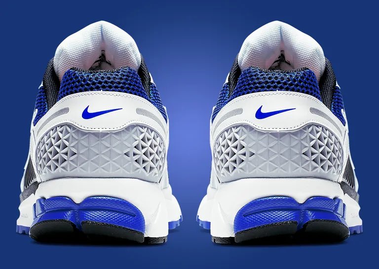 SoleRetriever's tweet photo. SUMMER 2024: Nike Zoom Vomero 5 Racer Blue 🏎️ 🔵 https://t.co/PFRdK09UeM