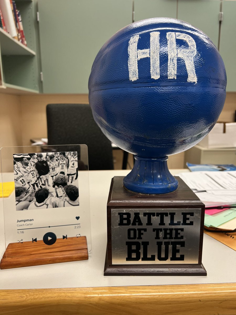 RanchHoops's tweet image. Our guys won the “Battle of the Blue” over Columbine for the 3rd straight season, giving us 7 wins in our last 8 games

We forced 36 turnovers in the game, while also sharing the ball enough to register 24 assists

Next up, we host 5th-ranked Rock Canyon on Friday!

#CŦC | #4to1