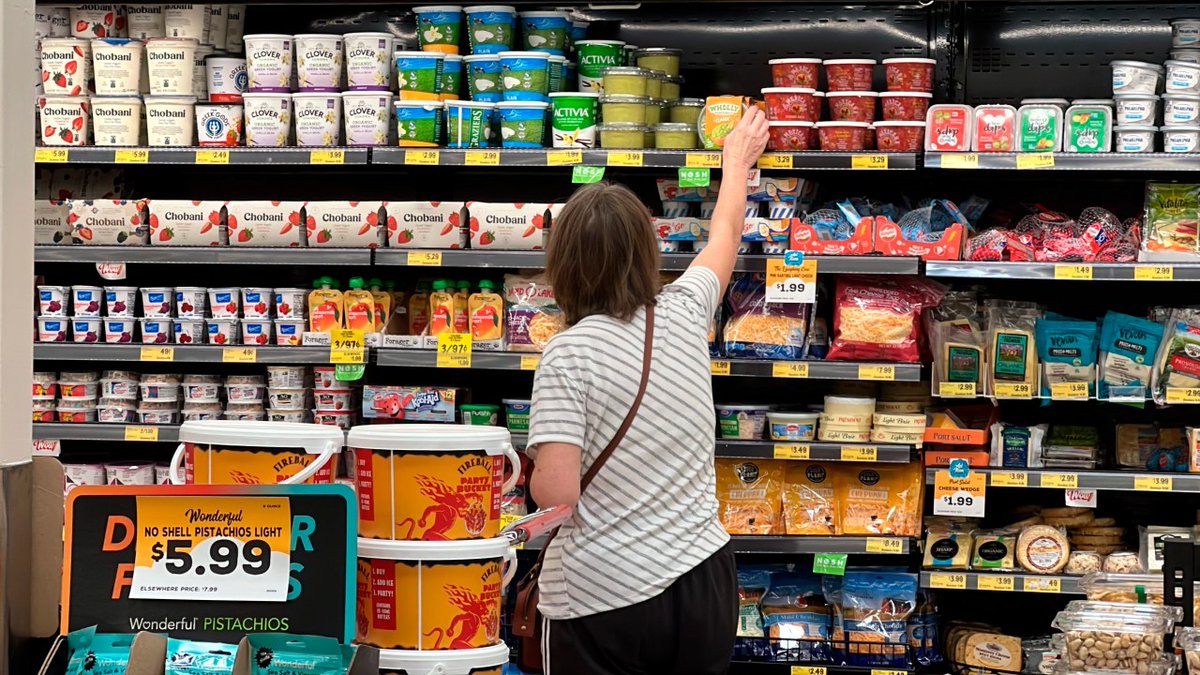 New research suggests that the average American household spends more than $1,000 per month on groceries, and for Golden State residents, that number may likely be higher. trib.al/JCYA9Wx