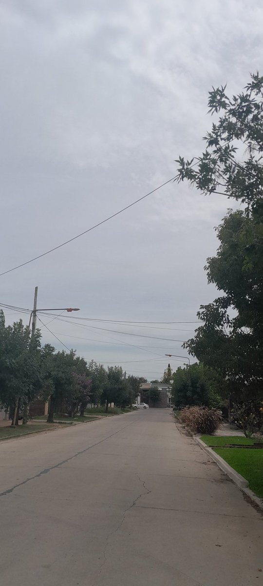 mari6marta's tweet photo. 31° pero nada de lluvia.. solo se nubla un rato en concepcion del uruguay, entre rios #TNCENTRAL https://t.co/4xzFcj2TSa