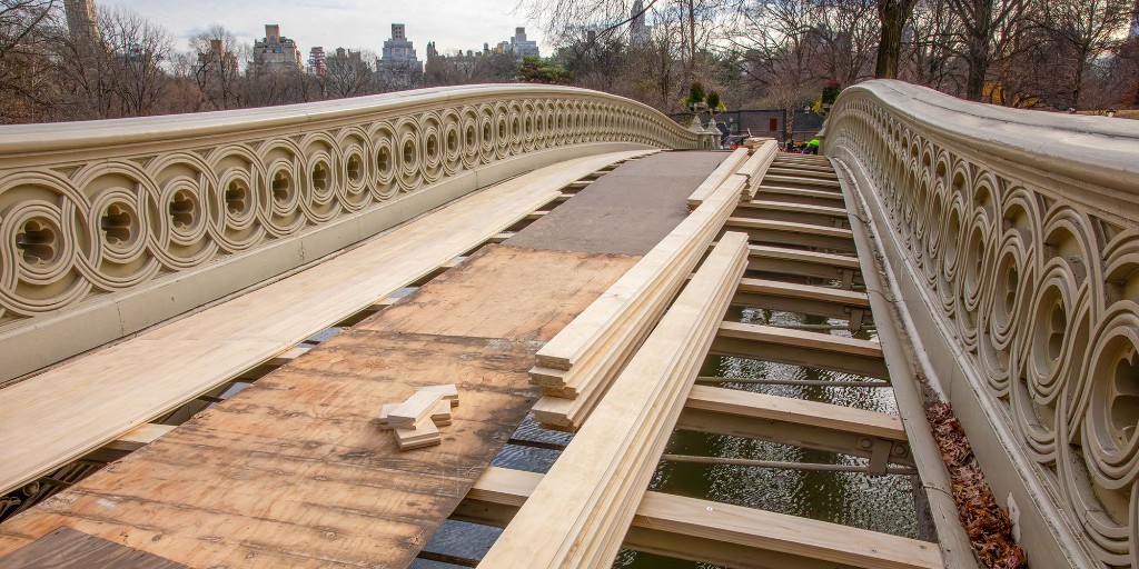 CentralParkNYC's tweet photo. Exciting news! 🎉 Our #CentralParkConservancy team has been working hard to replace the wood decking of Bow Bridge due to the wear-and-tear it receives from the public. Today, we’re thrilled to announce that this masterpiece of Victorian-era design is now open for your enjoyment! https://t.co/XNQbyPOsFz