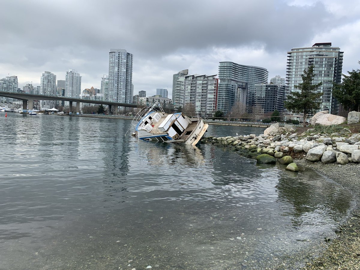 JohnCCoupar's tweet photo. Hi  @GeorgeHeyman any plans for the wreck in #FalseCreek #HabitatIsland fuel and or oil leak potential is increasing each day it’s been 3 weeks now @CoastGuardCAN @CityofVancouver @environmentca https://t.co/8NIM7cruNs
