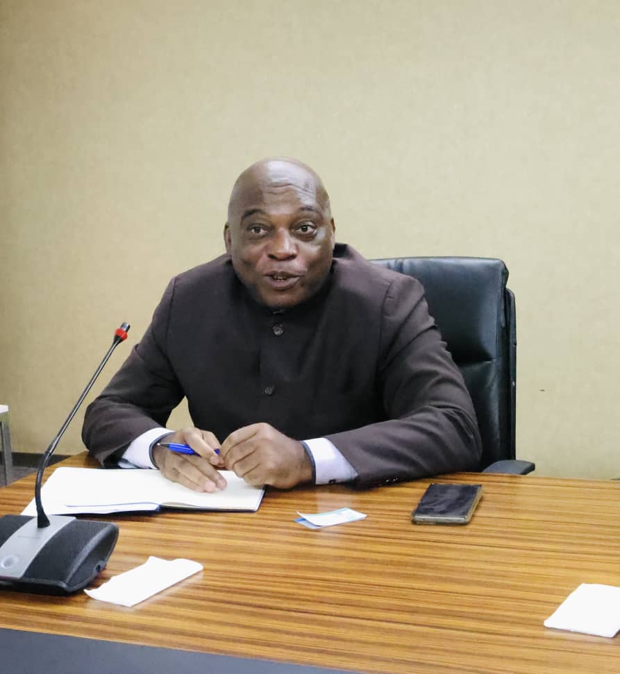 Malabo,10/01/2024,en la sede de este Departamento Ministerial,el emisario especial y Vicepresidente de BRICS International Alliance para África del Oeste y Central y el <a href="/egmmh/">MHDM</a> establecen los primeros parámetros para una cooperación comercial en el sector de la Energía y Minero.