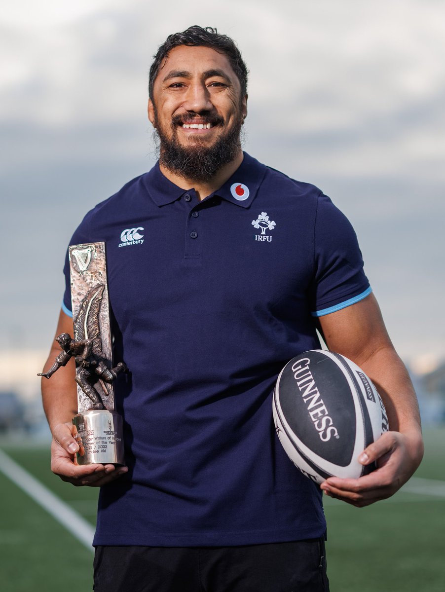 connachtrugby's tweet photo. Congratulations to Bundee Aki who has been named the Guinness Rugby Writers of Ireland Men’s Player of the Year! 🙌 🏆 https://t.co/MpmW2HA7BU