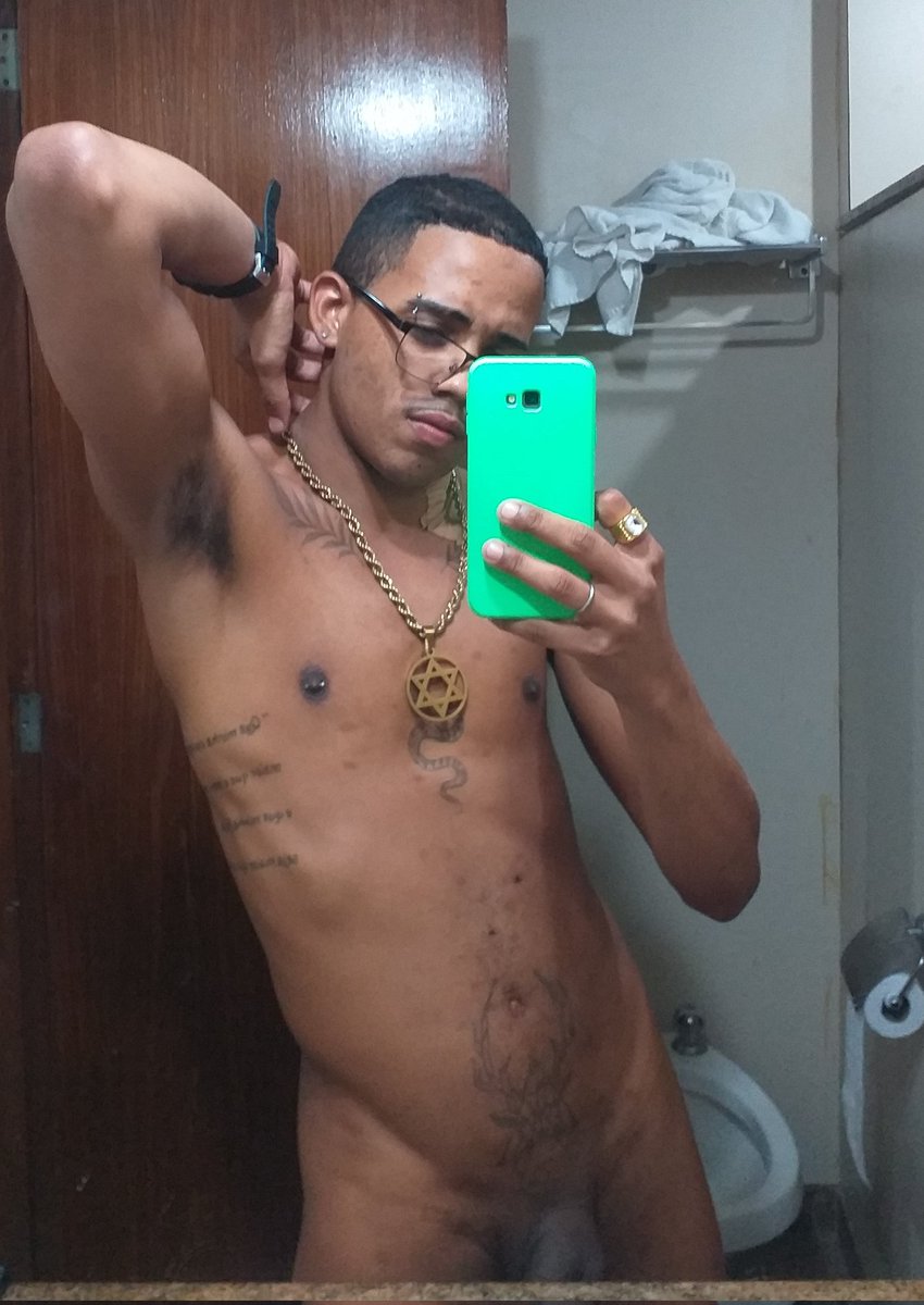 dhyegogome82301's tweet photo. Qual seu desejo? 😋🚀
#Moreno 
#RIO
#fire 
#novinhodopirocão https://t.co/hhkmZNOJQd