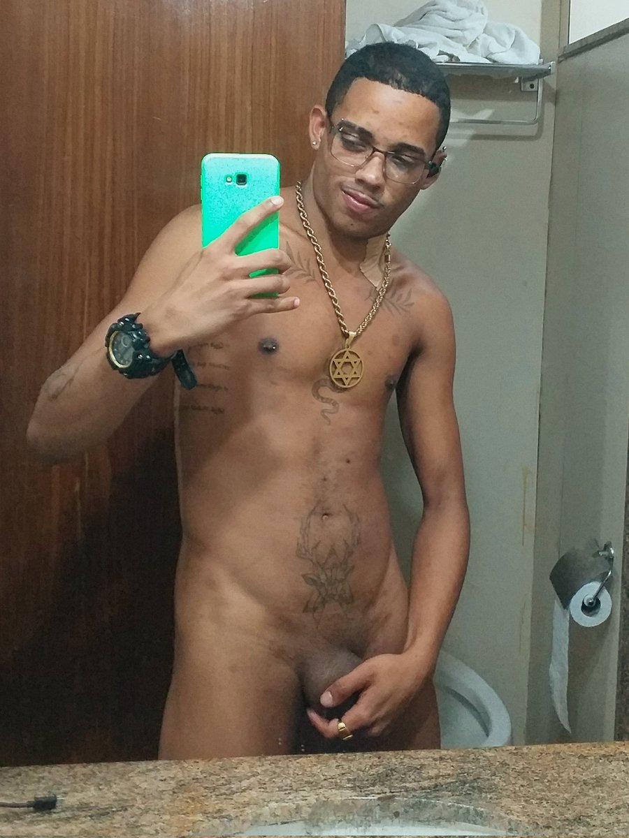 dhyegogome82301's tweet photo. Qual seu desejo? 😋🚀
#Moreno 
#RIO
#fire 
#novinhodopirocão https://t.co/hhkmZNOJQd