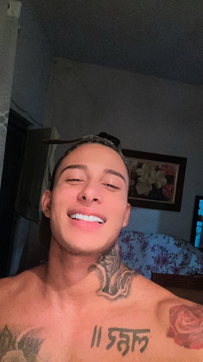 Gustavinhhoo's tweet photo. Sorrisin de ____ https://t.co/Ya3qRHTsnT