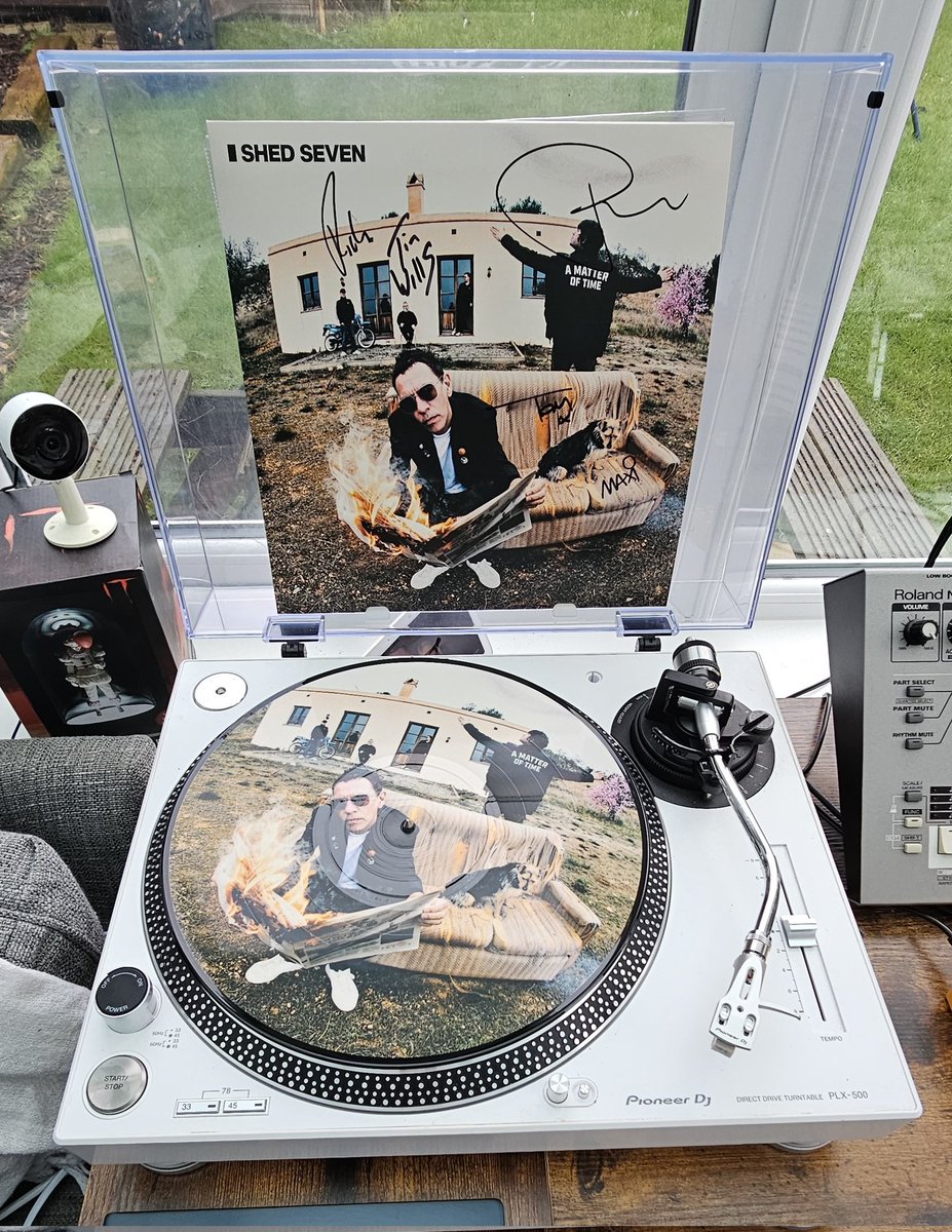 One of the best quality picture disc I've ever bought,  well done <a href="/shedseven/">Shed Seven</a> here's to a number one album,  they are all number one in my eyes ❤️❤️ <a href="/Ricktw1tter/">Rick Witter</a> <a href="/TomGladwin2/">Tom Gladwin</a>