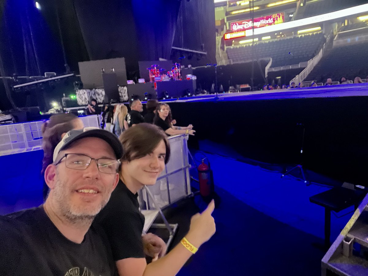 ucfislanders's tweet photo. @TVext Rock on!!! https://t.co/1x575CKftI