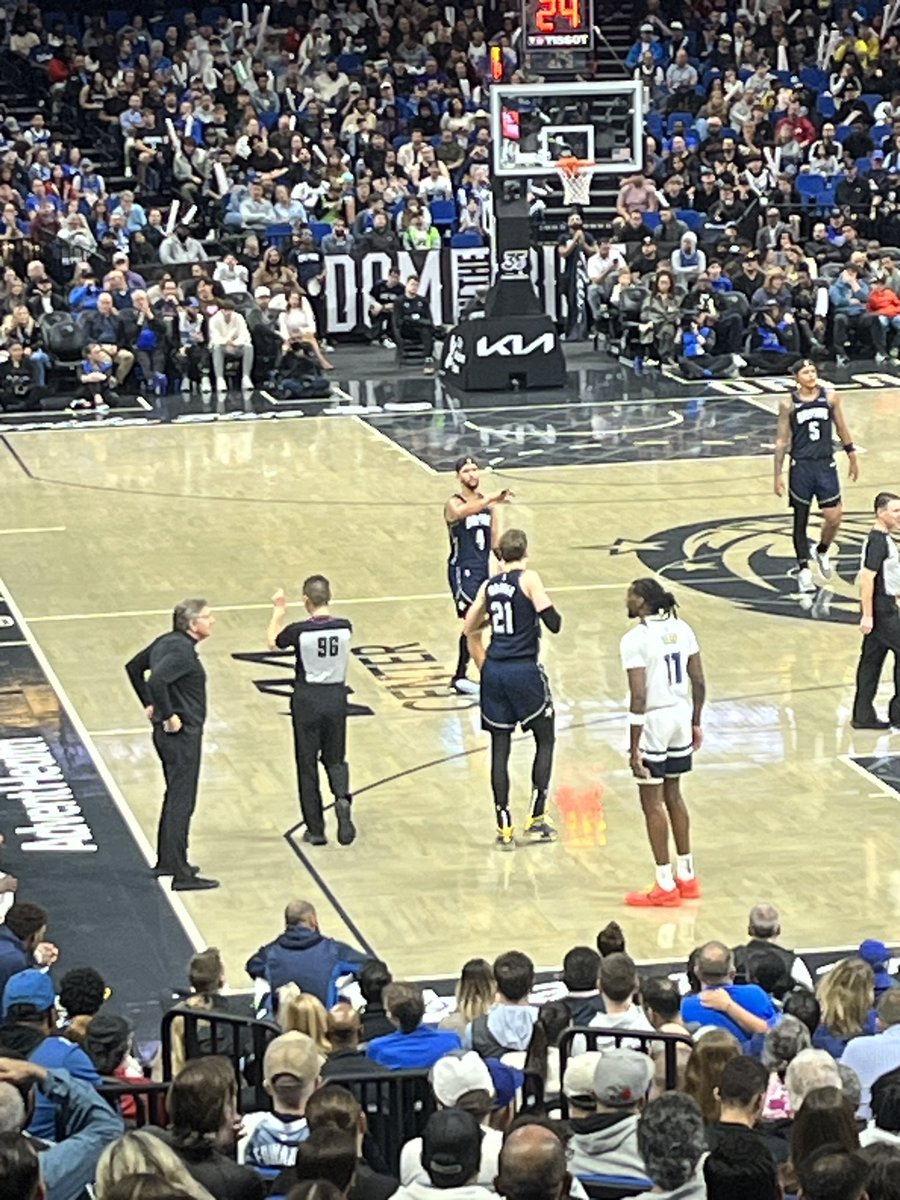 CoachBillyMims's tweet photo. Had a blast last night at the @nba game between the @OrlandoMagic and @Timberwolves with my wife/best friend!! 😊 Thanks to Coach Chris Finch for the tickets! Enjoyed watching his Twolves. Those guys can play!! #datenight #bbl #oldrivals #FRIENDS4EVER https://t.co/2gEA4Tl43a