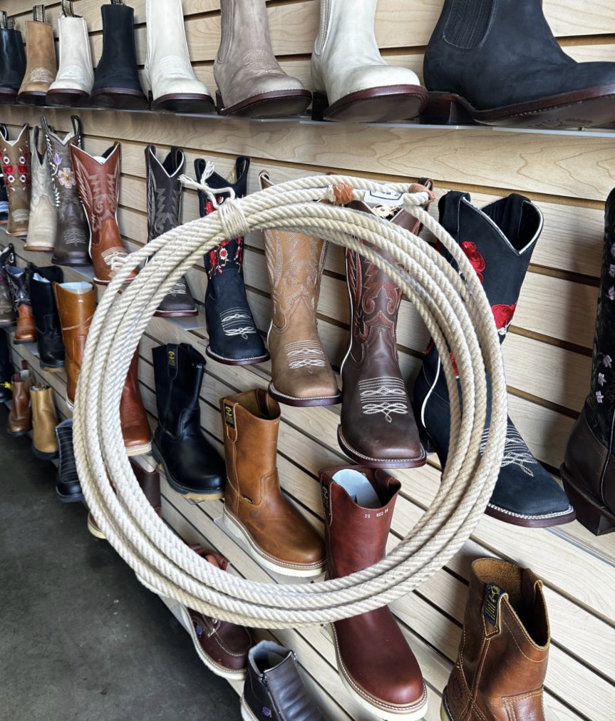 rodeodurango's tweet photo. Soga de 22 pies para niños! 🤠
🔍Shop: Kids 22 Foot Cotton Soga / Horse Rope
In stock &amp; ready for purchase! 🚚

shop https://t.co/8URQbGk7MI or link in bio #artesaniasmexicanas #explore #westernwear #sogas #horserope https://t.co/3pO3G50v6x