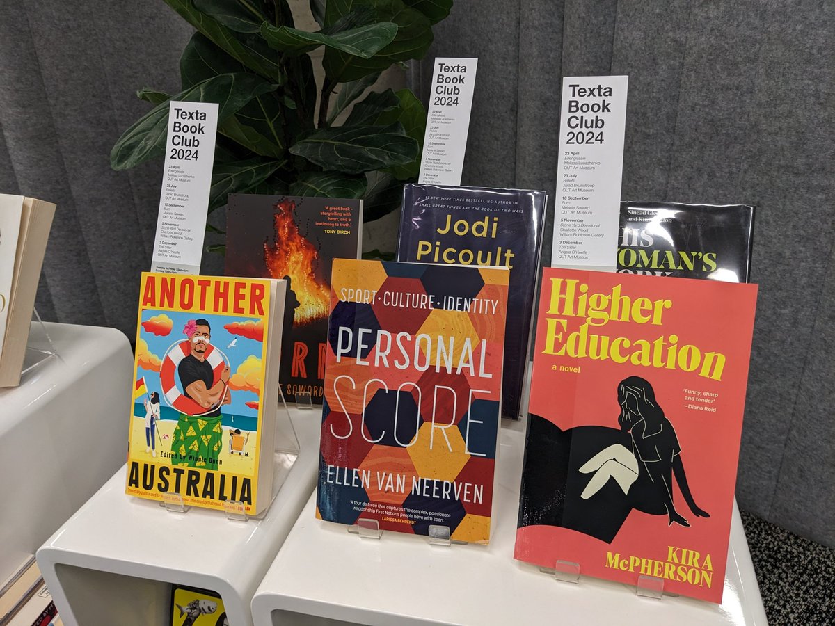 Nicole Clark 🌈❤️📚 tweet media