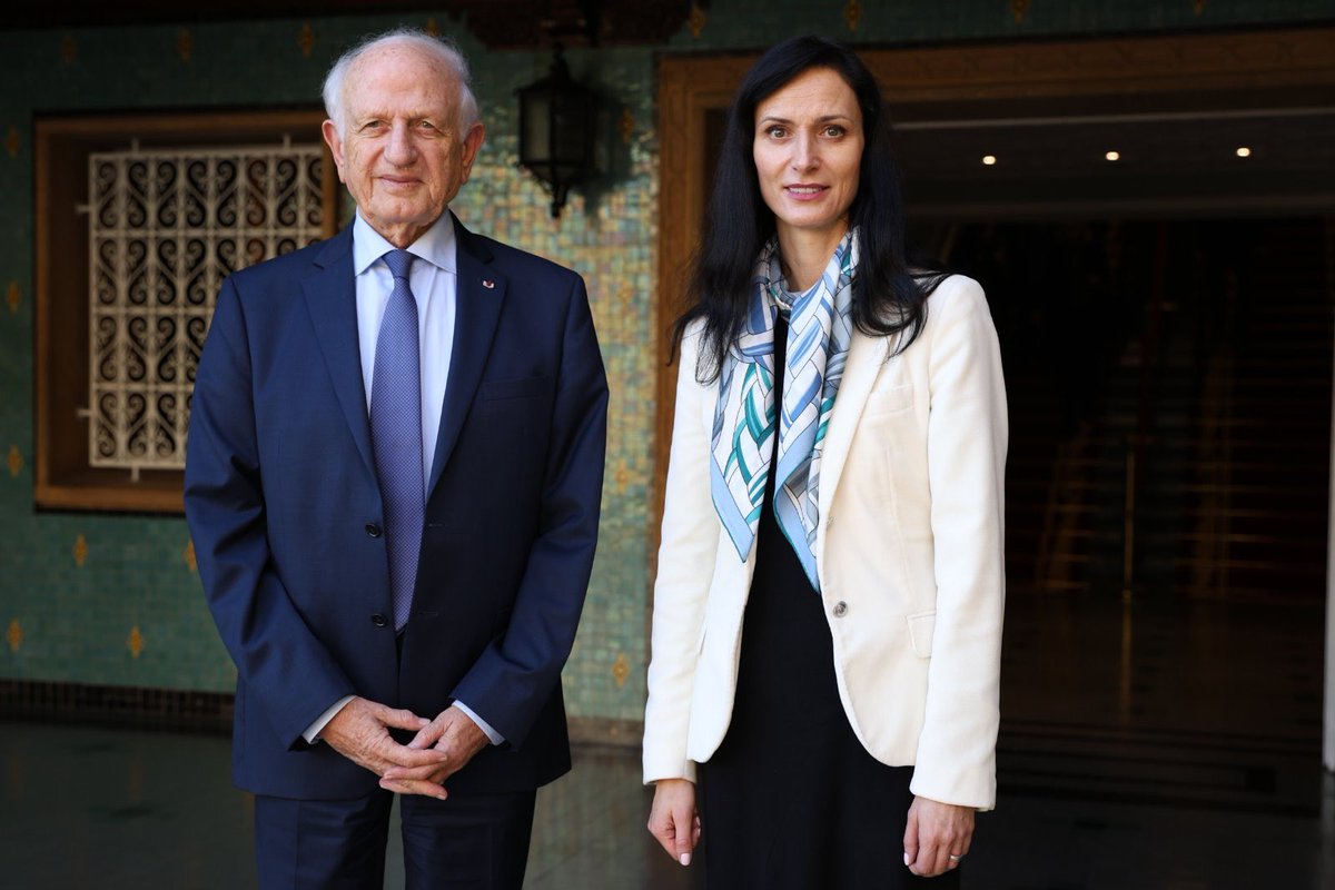 Pleased to meet André Azoulay, Advisor to King Mohammed VI 🇧🇬supports 🇲🇦reforms for more open economy Thank you for the discussion on 📌how culture helps turn challenges into opportunities 📌strengthening 🇧🇬🇲🇦coop' in economy &edu' 📌🇧🇬&🇲🇦➡️drivers of stability &regional innov'