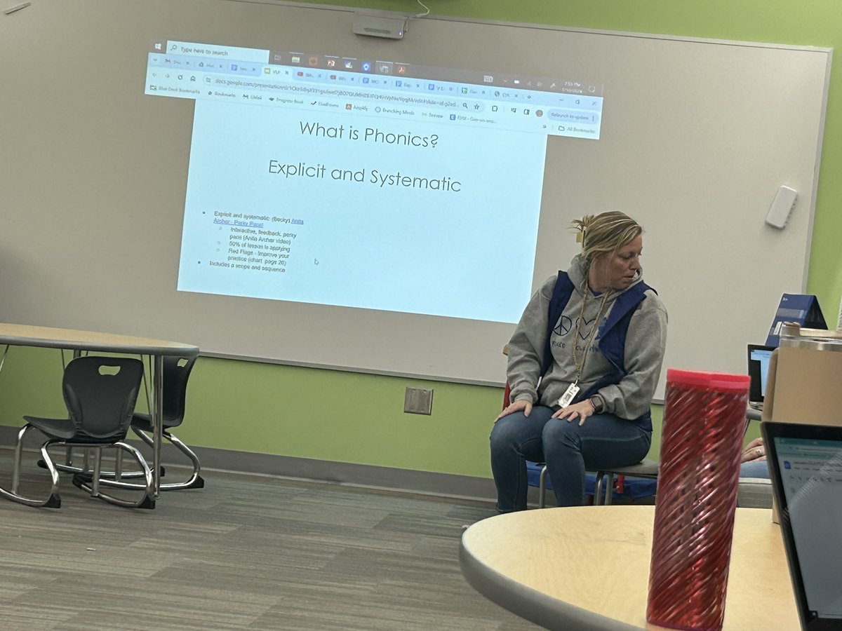 RES_sjsfraley's tweet photo. 💙Primary ELA PLC sharing out learning from https://t.co/u3MPiSv0SI
#scienceofreading #bluedevilway #sharedleadership https://t.co/Q9Sc5rcnkd