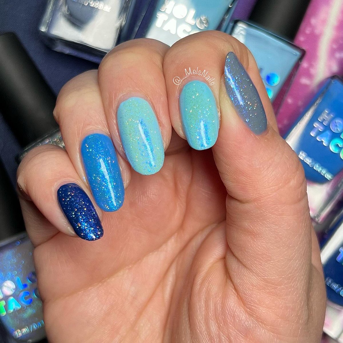 _MelsNails's tweet photo. Freezer burn and scattered holo over a blue skittle mani ๐
๐ป @nailogical
@holotaco #ColdSlate #Cyantific #TooBlueToBeTrue #BoredMeeting #ShadyNavy #HoloTaco #melsnails #holotacocombo #Skittle https://t.co/75WDGQSils