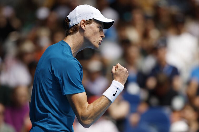 Olly_Tennis_'s tweet image. 🇮🇹🇦🇺 Jannik Sinner’s Australian Open draw:

R1 - Van de Zandschulp 
R2 - Cachin/Q
R3 - Baez/Wolf
R4 - Khachanov/Tiafoe 
QF - Rublev/De Minaur/Korda
SF - Djokovic/Tsitsipas
F - Alcaraz/Medvedev/Rune/Zverev