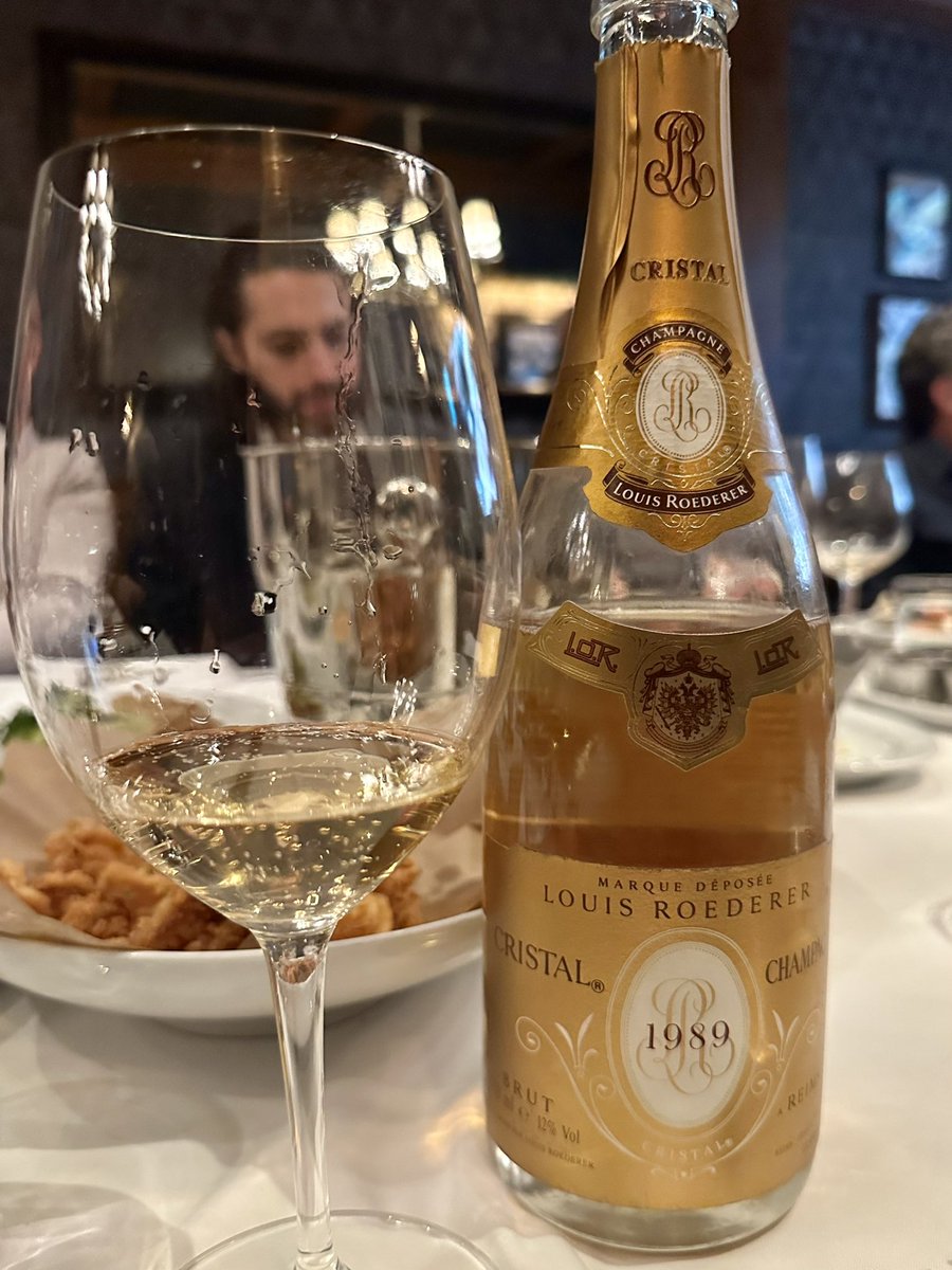 IronChevsky's tweet photo. 1989 @LouisRoederer_ Cristal wonderful mature Champagne with loads of energy (fine bubbles) and amazing truffle/mushroom umami flavors. What a treat, it stood out even alongside some other phenomenal producers. WOTN! https://t.co/IzGc6ksodj