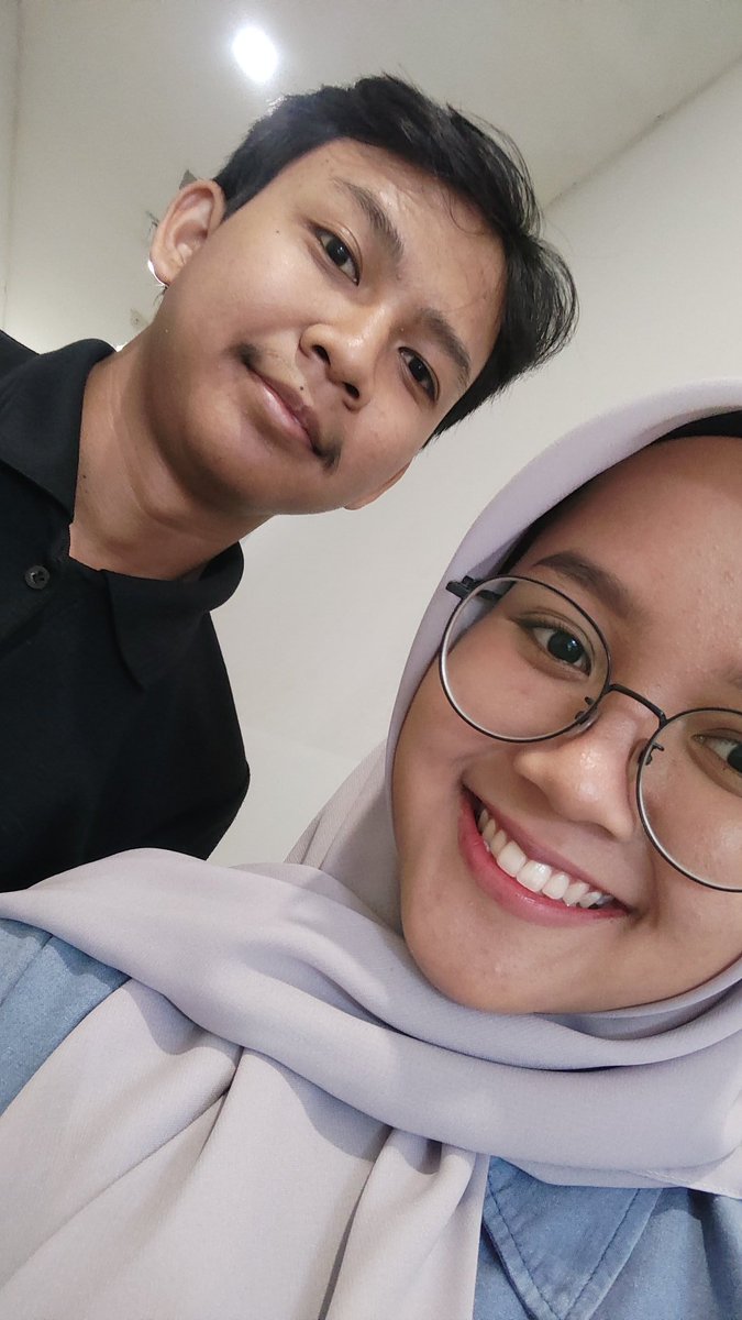 HeyAuliaah's tweet photo. Aku terpesona kalo cwoku pake kaos polo😍🫶🏻 https://t.co/gqHikVahS7