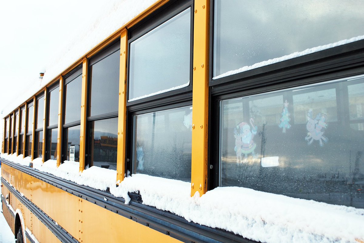 Plug in those block heaters if you're going to drive your student(s) to school tomorrow. With the sub -40 wake-up temps, buses are cancelled for Thursday, January 11th. #psd70 psd.ca/division/news/…