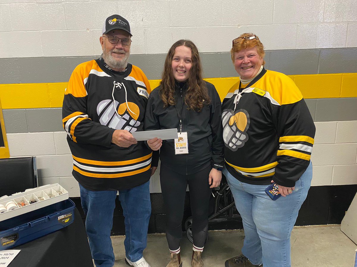 Lisa Goldsack (@goldsacklisa) on Twitter photo Congrats Lauren on your scholarship presentation. Thank you <a href="/StingAssists/">Sting Assists</a> for helping support students <a href="/LambtonSRAM/">Lambton College Sports and Recreation Management</a>
<a href="/LambtonLions/">Lambton College Athletics & Recreation</a> Congrats Lauren on your scholarship presentation. Thank you <a href="/StingAssists/">Sting Assists</a> for helping support students <a href="/LambtonSRAM/">Lambton College Sports and Recreation Management</a>
<a href="/LambtonLions/">Lambton College Athletics & Recreation</a>