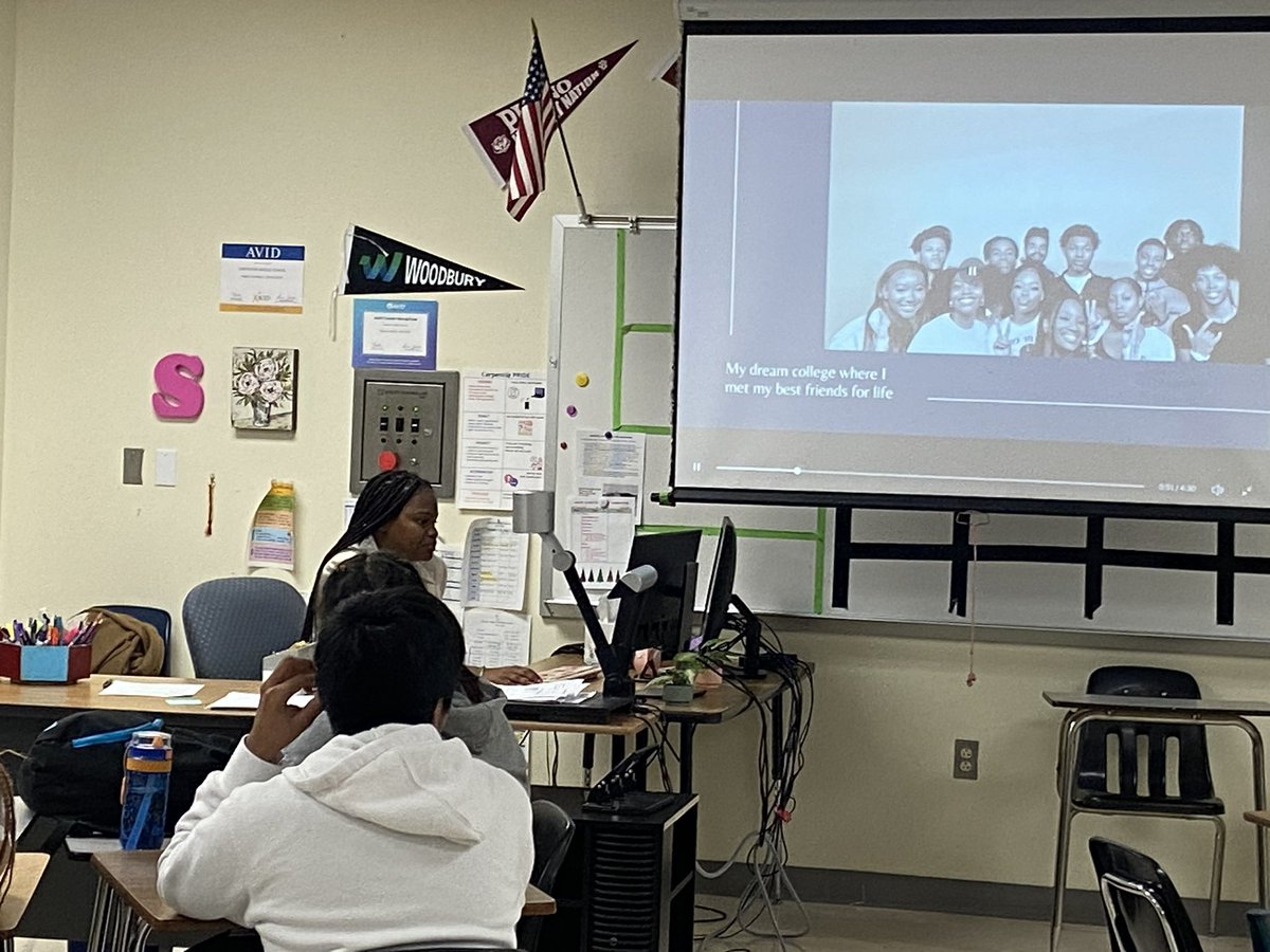 AshleyWashEDU's tweet photo. Thank you to our @PAABSE_ 22-23 scholarship recipient, and @Plano_Schools @pwestavid  alumni for coming to talk with my @WeAreCarpenter Avid students today. So proud of Bertha and all she has accomplished in her 1st semester at @ClarkAtlanta #PISDLevelUp https://t.co/xi10VRlaK0