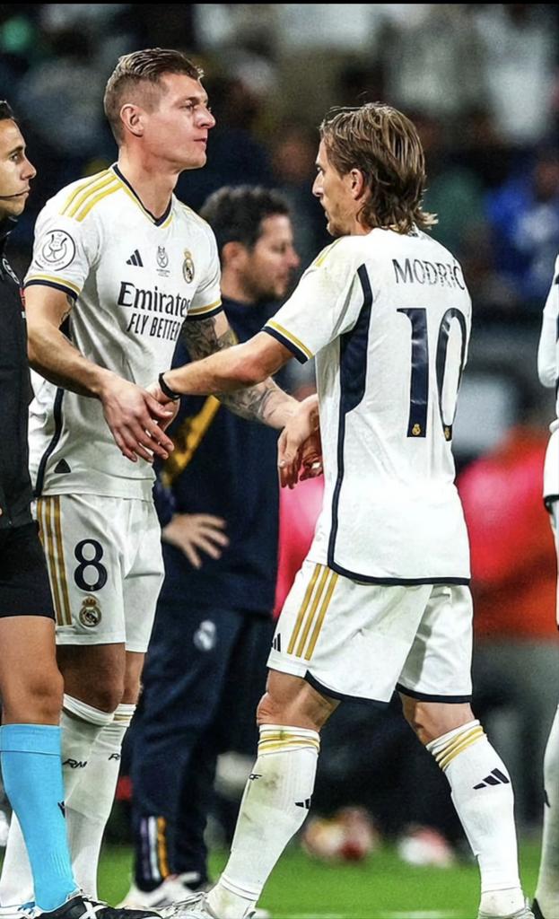 alaxraily's tweet photo. @ToniKroos You are the legend of everyone and the leader of the critics, my king 👑😎😏 https://t.co/cIDgwqI9Je