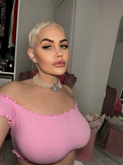 Can I send you booby pics? 🤭  yes                    no                    yes    &darr;                 <a href="/tag/breastcancerawarenessmonth"class="tags"><span>#breastcancerawarenessmonth</span></a>