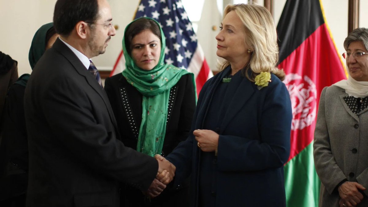 Saihya_'s tweet photo. Reflecting on Hillary Clinton's involvement and NATO's influence in Afghanistan over the past two decades, a complex tale with many perspectives. #EpsteinClientList #Clinton #HillaryClinton #Clintonsemails #Zionist https://t.co/vtlkoX78NL
