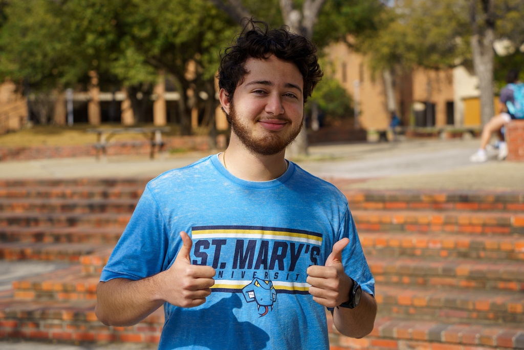 StMarysU's tweet image. Tomorrow is #SpiritThursday show off your Rattler Pride and wear Gold &amp;amp; Blue! 💛💙 #StMU #studentlife #Rattlers