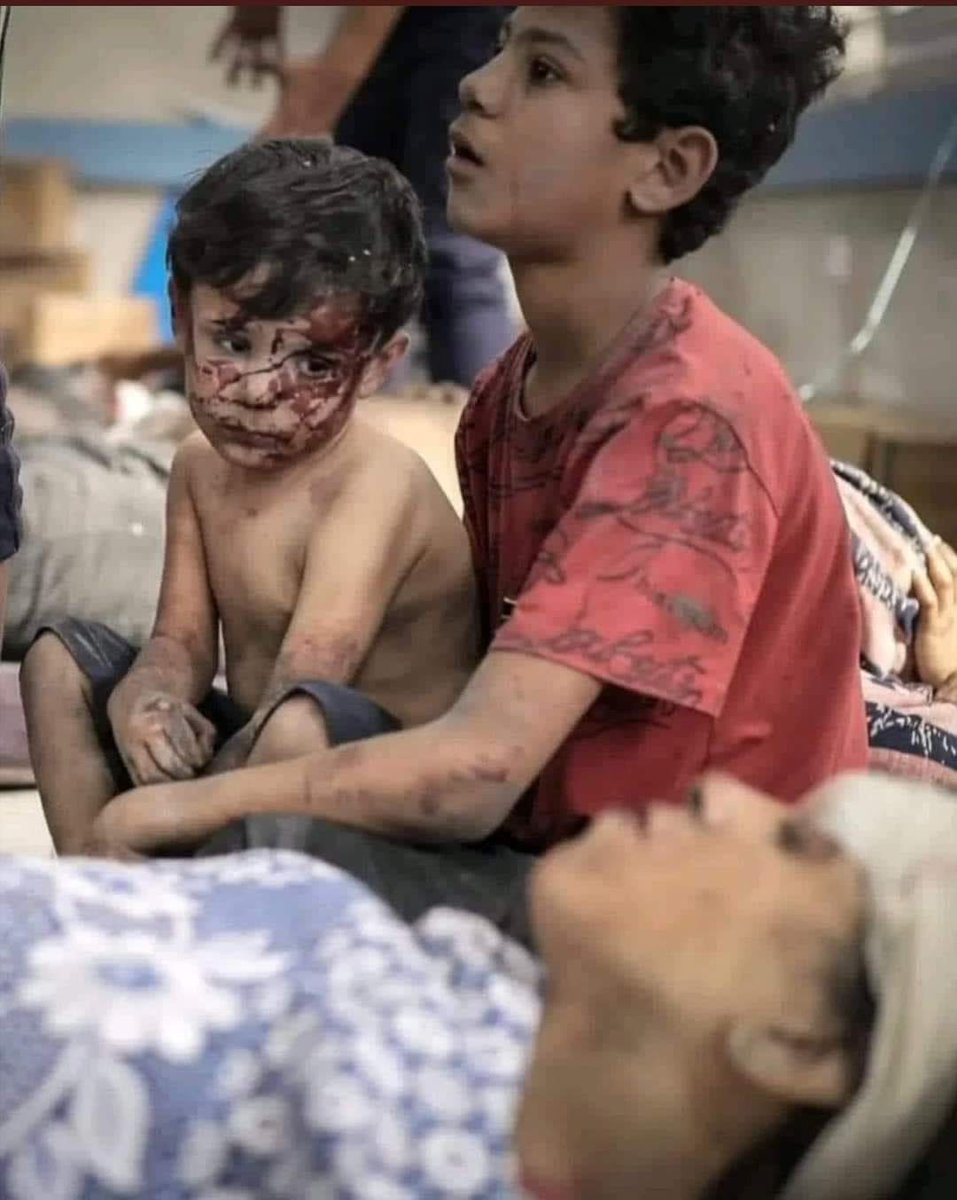 أعرف جروحًا؛
يبكي منها الإنسان طوال عُمره ..

|| غزَّة • ٢٠٢٣