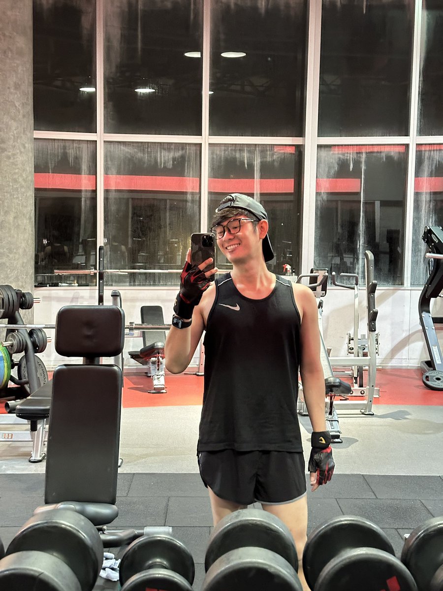 Thanarojrt's tweet photo. ไม่เด่นไม่ดั๊งง จะไม่หันหลังกลับป๊ายยยยย #morninggym #happythursday #gym #fitness #roadtosixpack https://t.co/dMHbvdwBRO