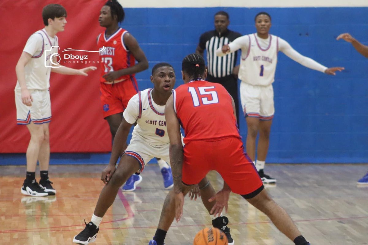 curly3xd's tweet photo. After a great conversation with @CallawayCharge1 , I'm highly favored to have earned a scholarship offer. Appreciate you coach for giving me the opportunity to play at Copiah-Lincoln Community College. 🔵🐺⚪️
#Uncommitted https://t.co/zy9fWQ7Wfr