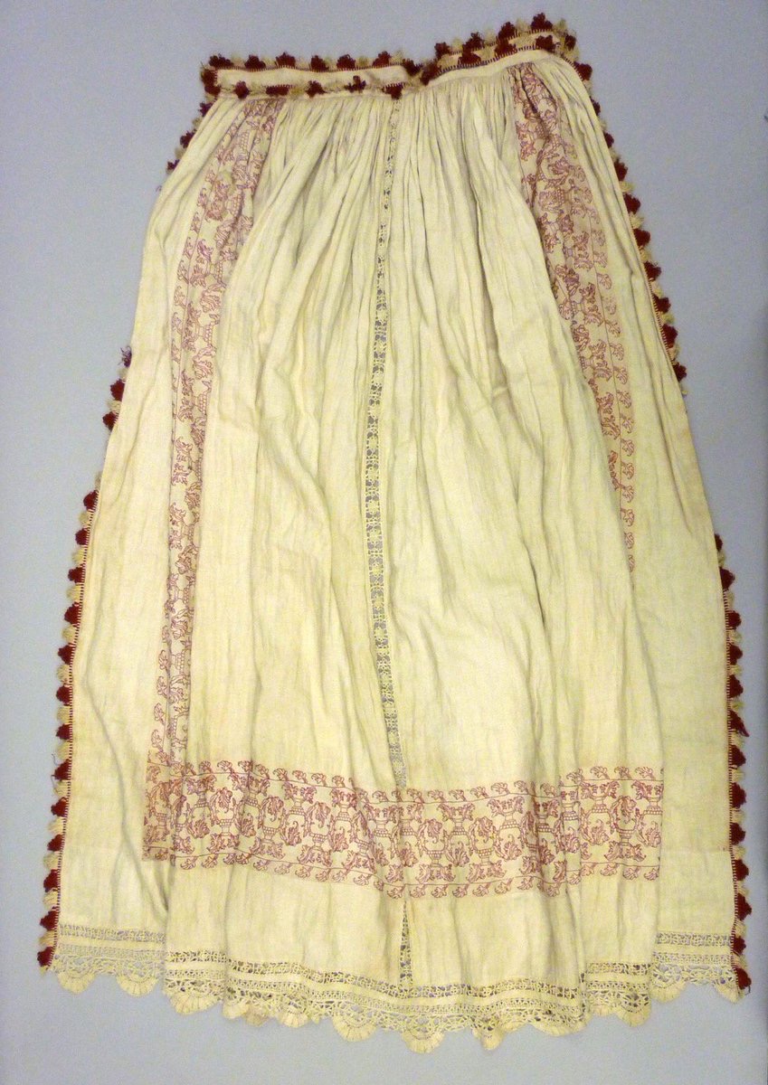 Woman’s apron pieced together from other worked linens, #Italian, c. 1630-1660 (Victoria & Albert Museum, London)