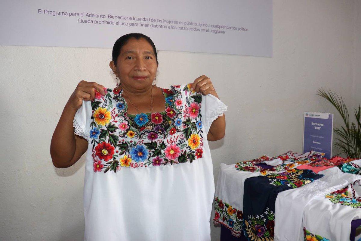 MaraCastillo22's tweet photo. Como ellas, en nuestro Centro Regional Violeta de este municipio, estamos apoyando a mas de #360 mujeres artesanas con talleres, programas y créditos para sus emprendimientos. https://t.co/cv9R5HJNJA