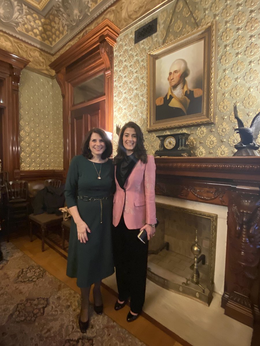 Delighted to join the swearing-in by @VP of @NathalieRayes on her way out to one of the best jobs in the world – U.S. Ambassador to Croatia. So happy to know the 🇺🇸-🇭🇷 alliance is in excellent hands as we continue our important work together on shared priorities. Čestitam,…