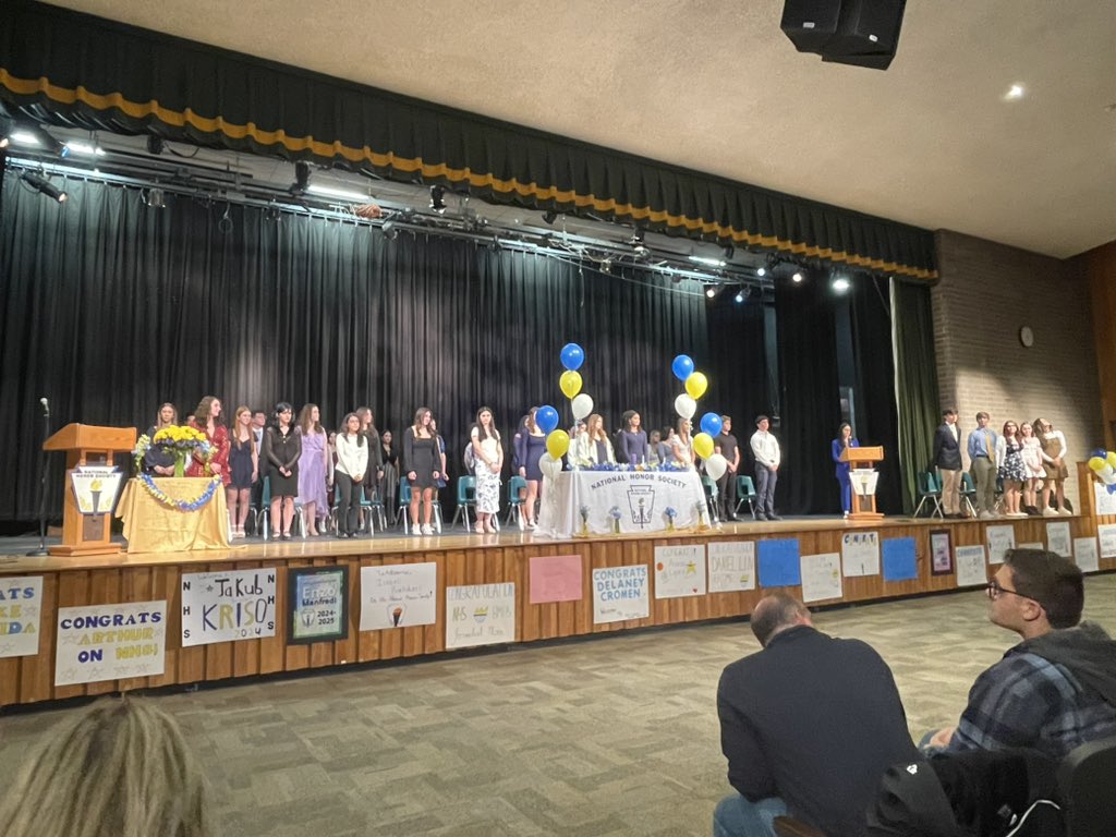 BrickMemorialHS's tweet photo. Congratulations to the 42 new National Honor Society Members! https://t.co/kHRiAVQJHA