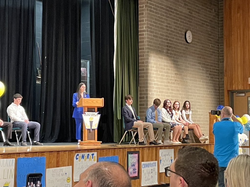 BrickMemorialHS's tweet photo. Congratulations to the 42 new National Honor Society Members! https://t.co/kHRiAVQJHA