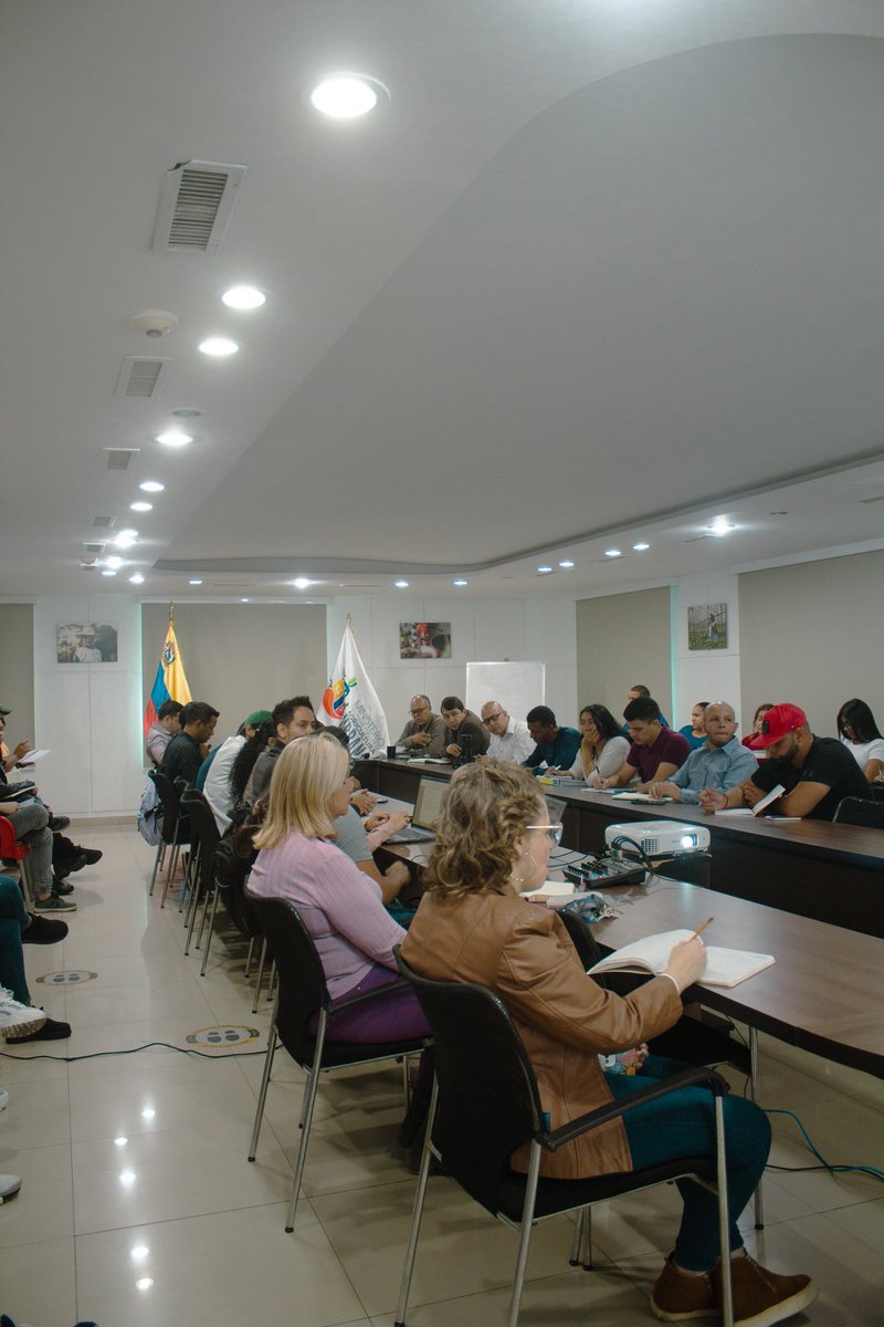 Corpoagrourbana's tweet photo. Interesados en brindar una amplia atención al pueblo venezolano a través de Soberanía, la marca del productor agrourbano, el Directorio de la #CVAUP trazó agenda de trabajo para el primer trimestre del 2024. 

#10Ene
#CitgoEsDeVenezuela https://t.co/6d74otXiS1