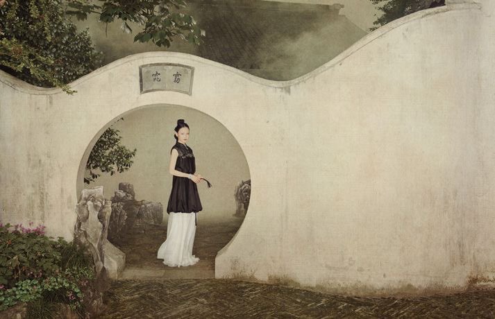 porcel444in's tweet photo. just discovered sun jun's photography, some of his works literally combine traditional art style and photography i'm obsessed https://t.co/xBWliyapnZ